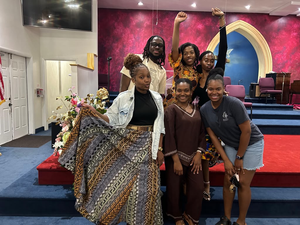 Youth Ministry group photo at New Life Worship Center.